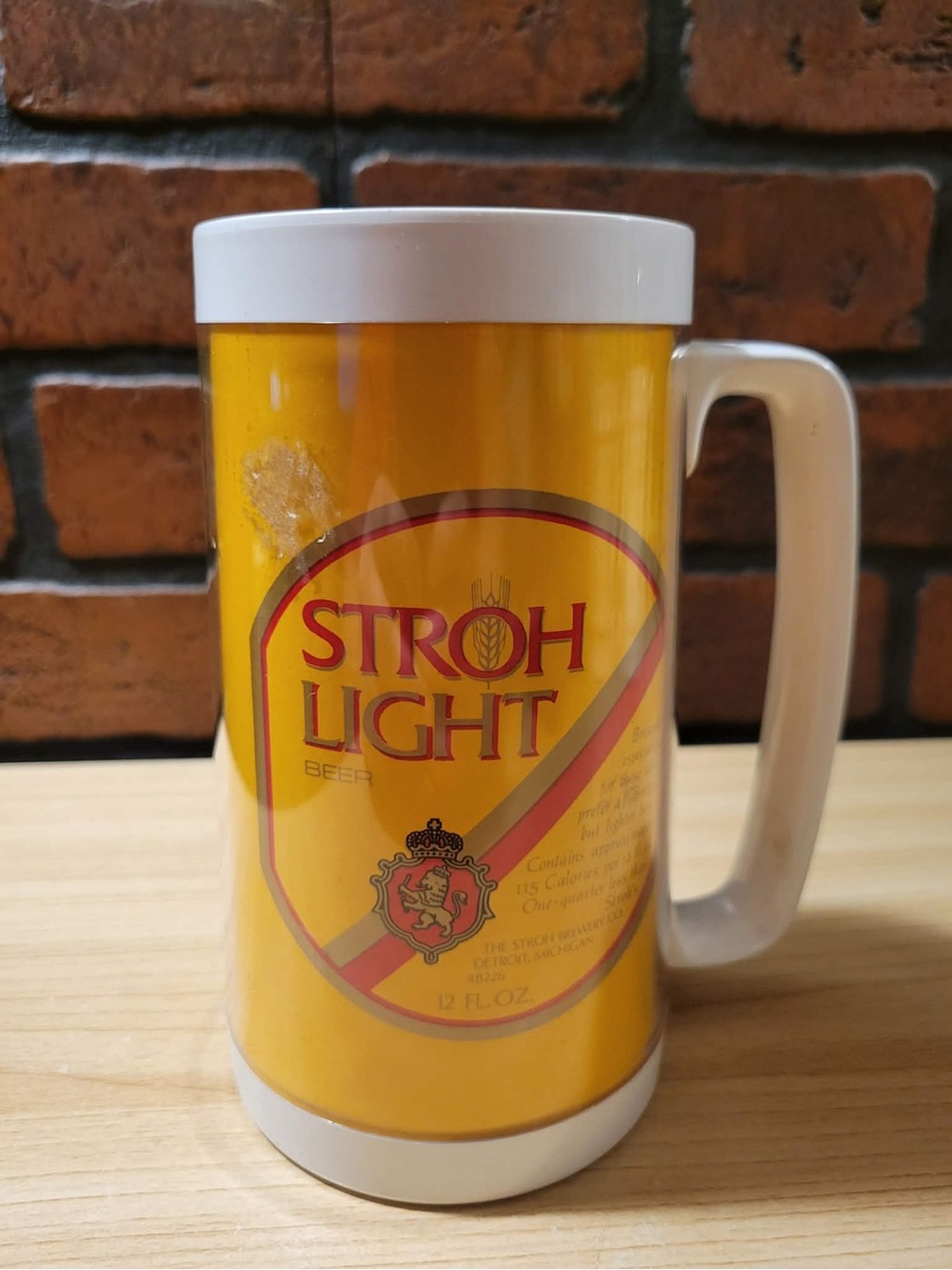 Stroh Light Beer Thermo Serv Plastic Mug